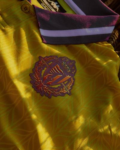 real_valladolid_25_26_kappa_third_kit_e.jpg