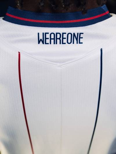 bologna_25_26_macron_away_kit_c.jpg