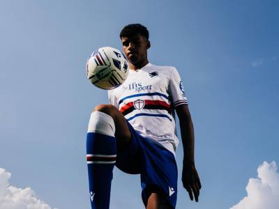 sampdoria_25_26_macron_away_kit_04.jpg