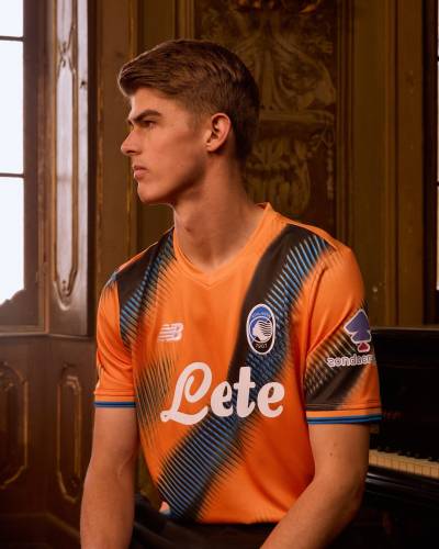 atalanta_25_26_new_balance_third_kit_b.jpg