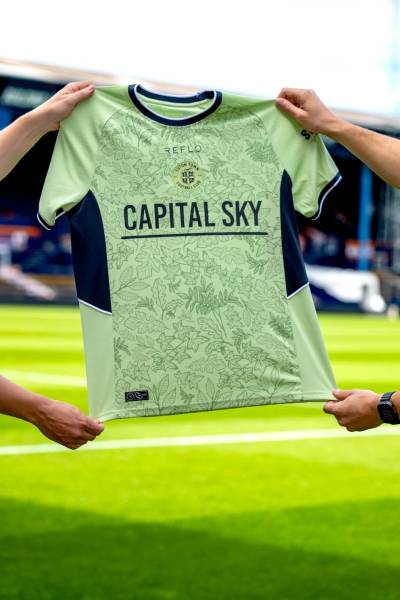 luton_town_25_26_reflo_third_kit_c6.jpg