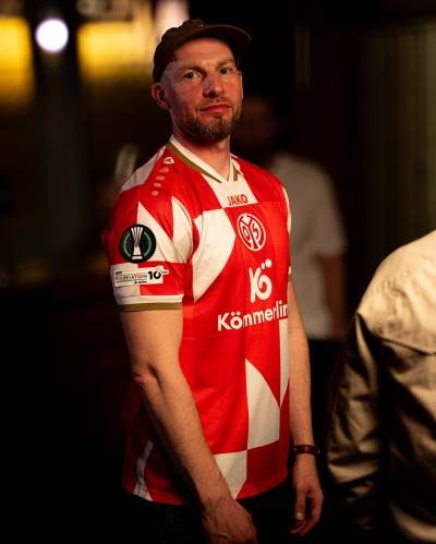 mainz_05_25_26_jako_euro_kit_b.jpg