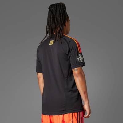 arsenal_nts_ubp_2025_adidas_jersey_b1.jpg
