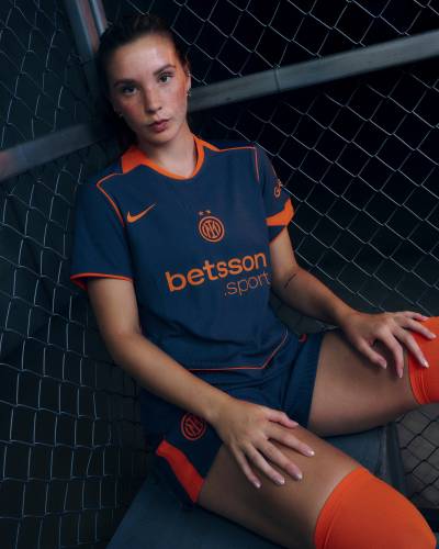 inter_milan_25_26_nike_third_kit_d.jpg
