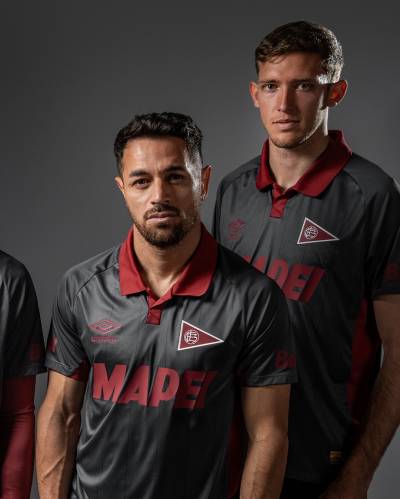 club_lanus_2025_26_umbro_third_kit_b.jpg