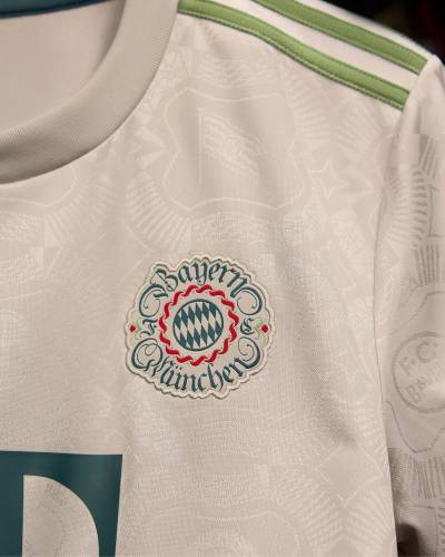 bayern_munich_25_26_adidas_oktoberfest_shirt_d.jpg