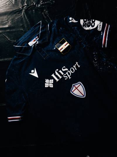 sampdoria_25_26_macron_third_kit_e.jpg