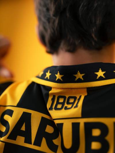 penarol_2025_puma_134th_anniversary_shirt_f.jpg