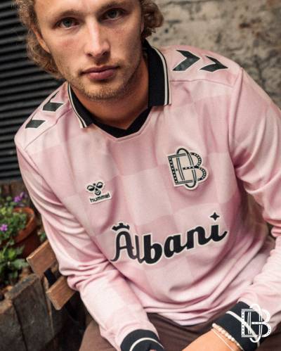 odense_boldklub_25_26_hummel_third_kit_d.jpg