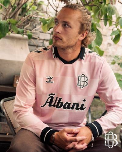 odense_boldklub_25_26_hummel_third_kit_e.jpg
