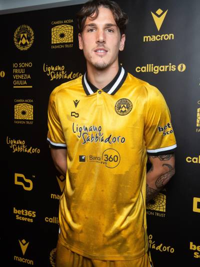 udinese_25_26_macron_third_kit_5.jpg