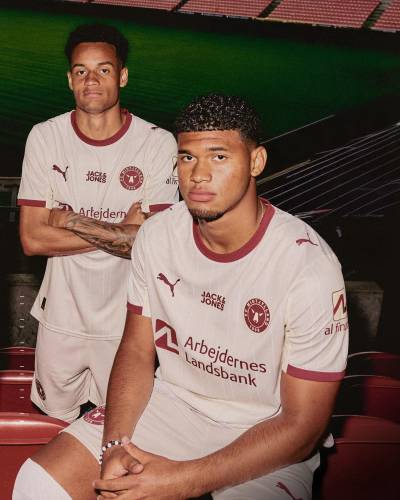 fc_midtjylland_25_26_puma_third_kit_e.jpg
