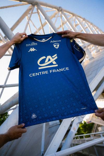 clermont_foot_25_26_kappa_third_kit_c.jpg