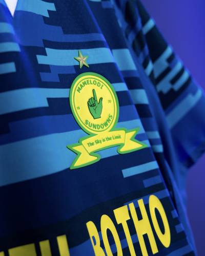 mamelodi_sundowns_2025_26_puma_third_kit_b.jpg
