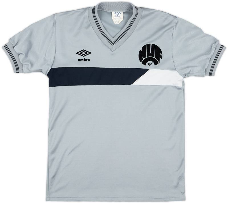 newcastle_1985_88_away_shirt1.jpg