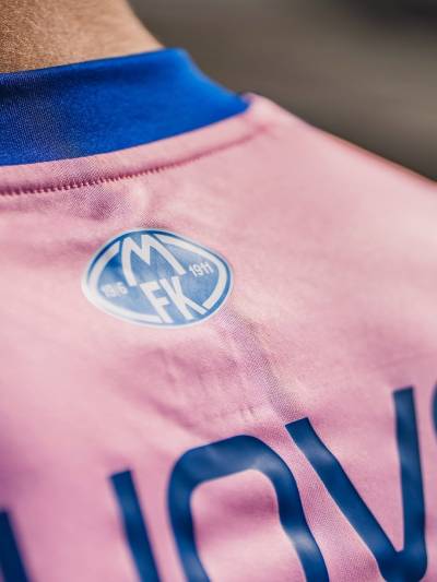 molde_fk_2025_adidas_pink_october_shirt_3.jpg