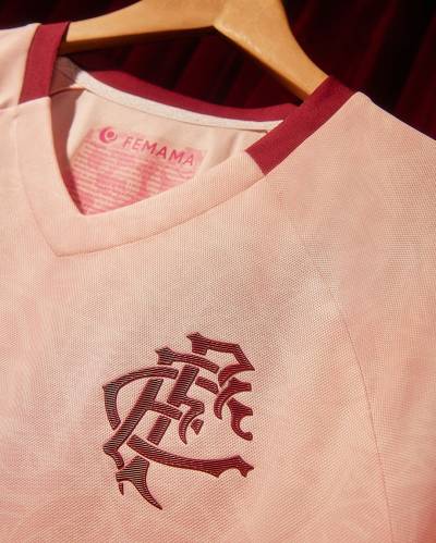 umbro_femama_2025_pink_october_shirts_2.jpg