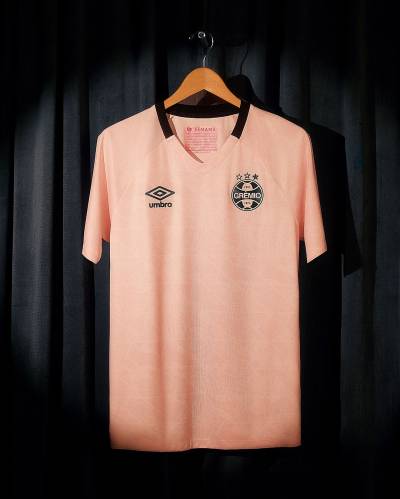 umbro_femama_2025_pink_october_shirts_3.jpg