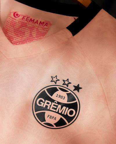 umbro_femama_2025_pink_october_shirts_4.jpg