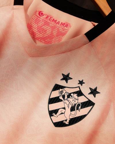 umbro_femama_2025_pink_october_shirts_8.jpg