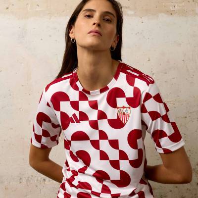 sevilla_25_26_adidas_pre_match_collection_a.jpg