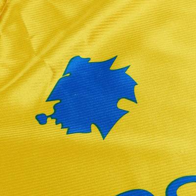 sampdoria_1999_00_third_shirt_6.jpg