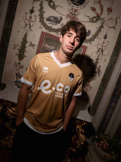 cesena_25_26_errea_third_kit_b.jpg
