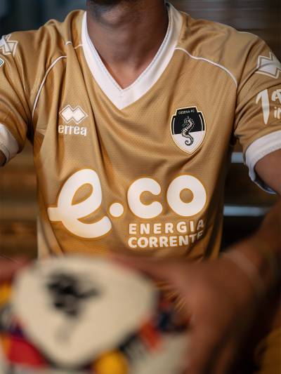 cesena_25_26_errea_third_kit_e.jpg