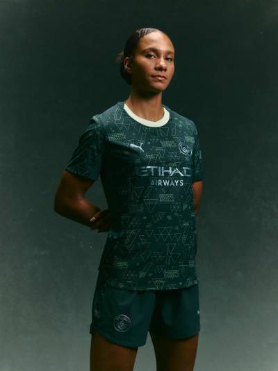 manchester_city_25_26_puma_fourth_kit_a.jpg