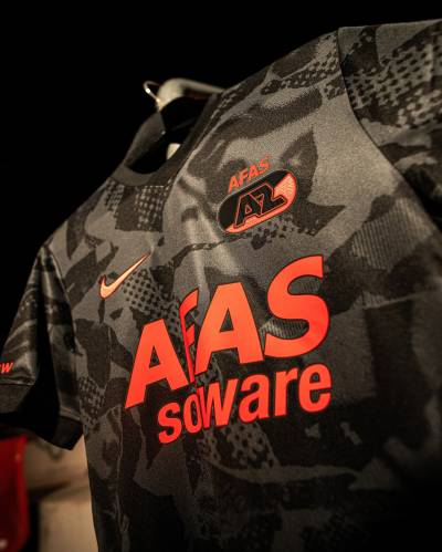 az_25_26_nike_third_kit_c.jpg
