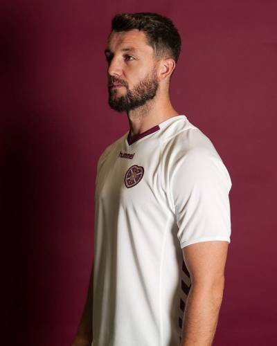heart_of_midlothian_2005_06_hummel_away_retro_shirt_a.jpg