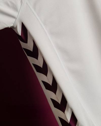 heart_of_midlothian_2005_06_hummel_away_retro_shirt_d.jpg