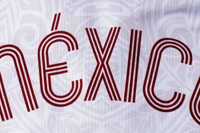charly_2025_special_edition_heritage_mexico_white_jersey_e.jpg
