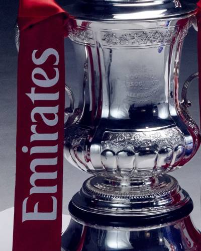 mitre_2025_26_emirates_fa_cup_match_ball_f.jpg