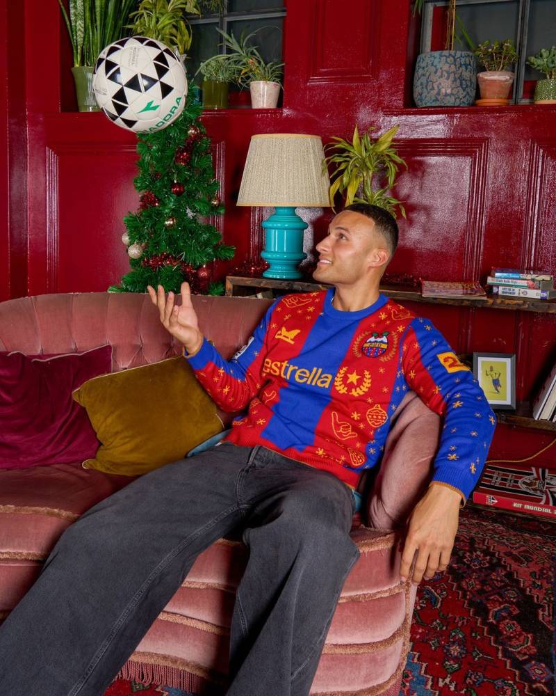cfs_ronaldinho_10_estrella_christmas_jumper_1.jpeg