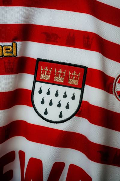 fc_koln_25_26_hummel_karneval_kit_c.jpg