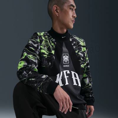 nike_korea_authentic_goalkeeper_shirt_leaked_a.jpeg