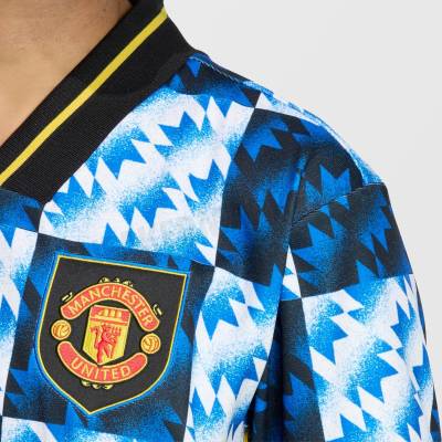 manchester_united_2025_adidas_lfstlr_jersey_leaked_c.jpeg