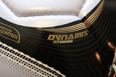 usl_umbro_dynamis_match_ball_2009_c.jpg