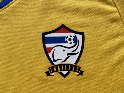 thailand_2009_10_home_away_nike_kits_3.jpg
