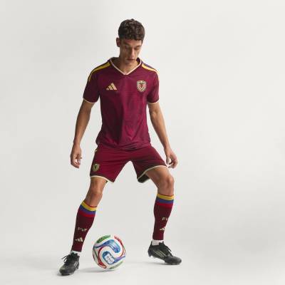 venezuela_2026_adidas_home_kit_f1.jpg