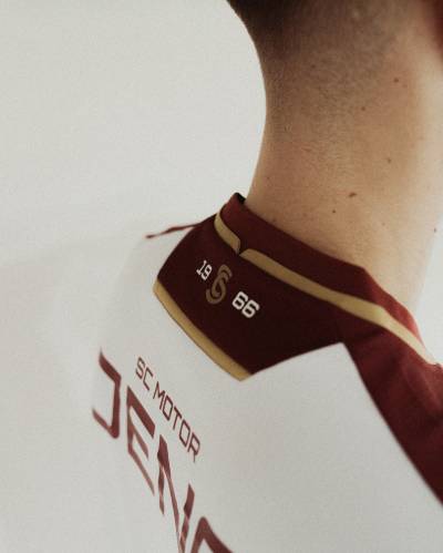 carl_zeiss_jena_2025_macron_special_edition_jersey_d.jpg