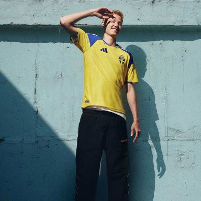 sweden_2026_adidas_home_kit_2.jpg