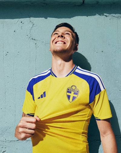 sweden_2026_adidas_home_kit_b.jpeg
