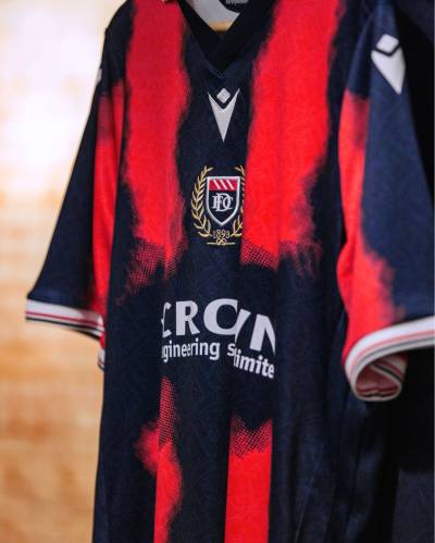 dundee_fc_25_26_macron_third_kit_d.jpg