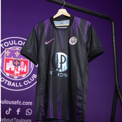 toulouse_25_26_nike_third_kit_d.jpg