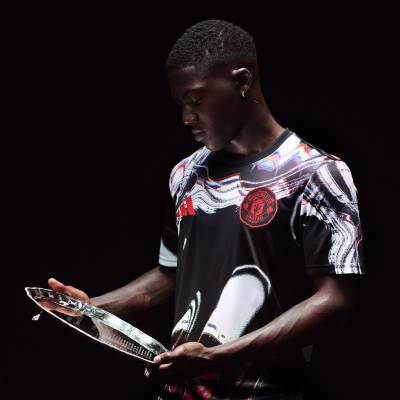 manchester_united_25_26_pre_match_jersey_award_jimmy_murphy_3.jpeg