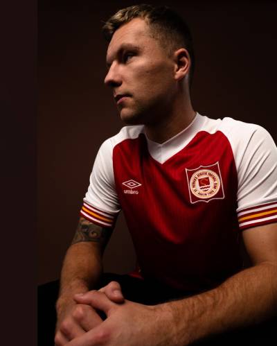 st_patricks_athletic_2026_umbro_home_kit_a.jpg