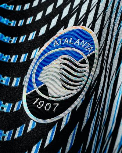 atalanta_25_26_new_balance_fourth_kit_e1.jpg