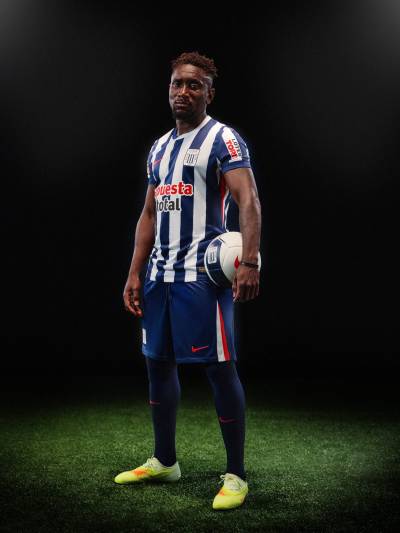 alianza_lima_2026_nike_home_kit_c.jpg